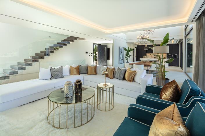 Image No.8-6 Bed Villa / Detached for sale