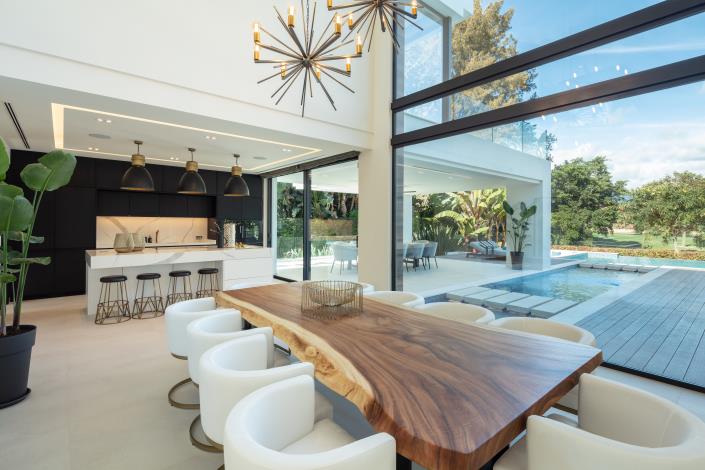 Image No.3-6 Bed Villa / Detached for sale