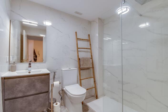 Image No.9-3 Bed Apartment for sale