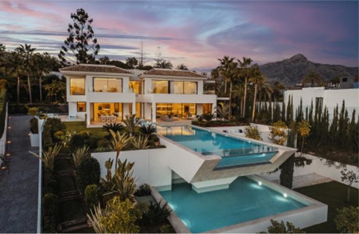 Image No.2-Villa / Détaché de 6 chambres à vendre à Marbella