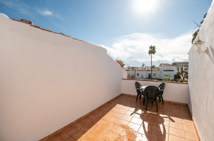 Image No.12-4 Bed Townhouse for sale