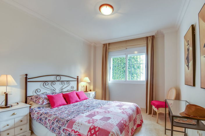 Image No.9-2 Bed Apartment for sale