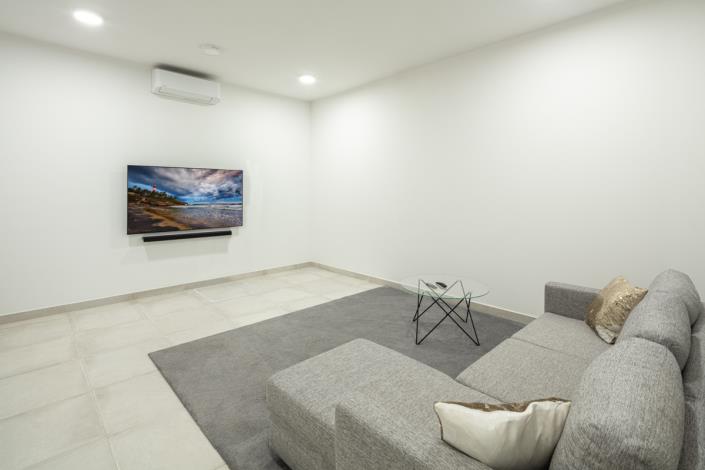 Image No.9-5 Bed Villa for sale