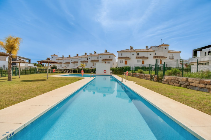 Image No.9-3 Bed Villa / Detached for sale