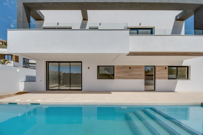 Image No.3-3 Bed Villa / Detached for sale