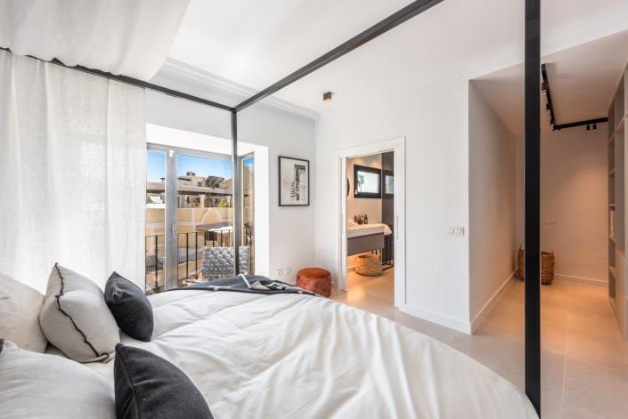 Image No.18-4 Bed Penthouse for sale