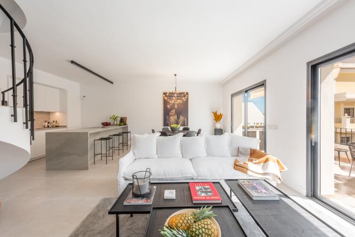 Image No.16-4 Bed Penthouse for sale