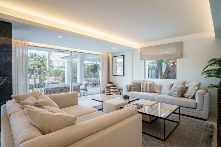 Image No.5-Villa de 5 chambres à vendre à Nueva Andalucia