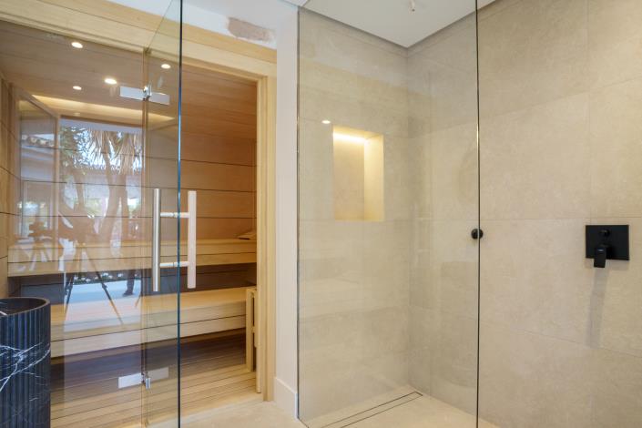 Image No.40-Villa de 5 chambres à vendre à Nueva Andalucia