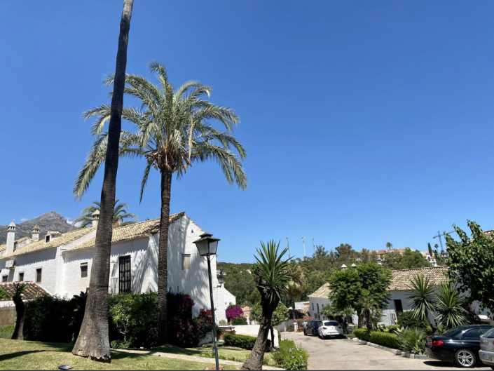 Image No.16-2 Bed Townhouse for sale