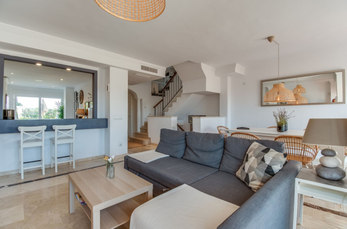 Image No.15-4 Bed Townhouse for sale