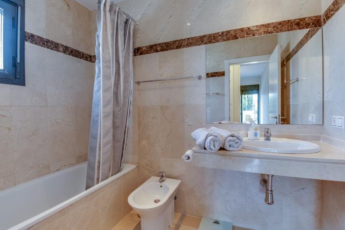 Image No.13-Appartement de 2 chambres à vendre à Estepona