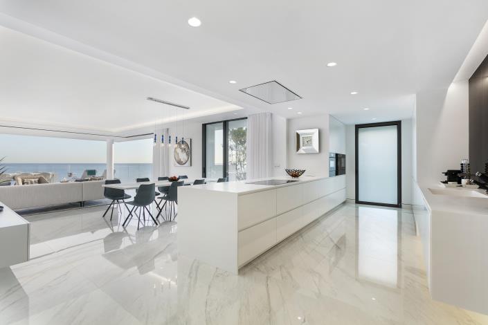 Image No.22-4 Bed Apartment for sale