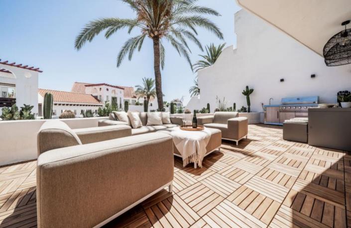 Image No.1-4 Bed Apartment for sale