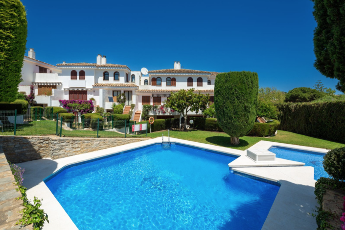 Image No.6-3 Bed Townhouse for sale