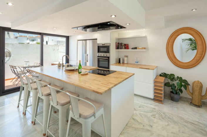 Image No.8-3 Bed Townhouse for sale