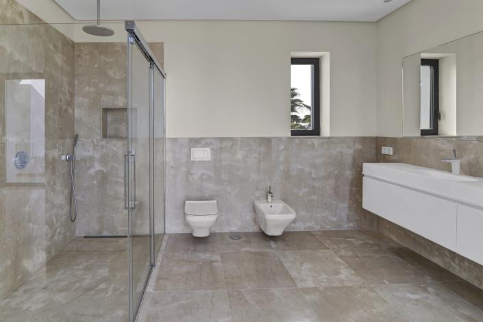 Image No.34-5 Bed Villa for sale