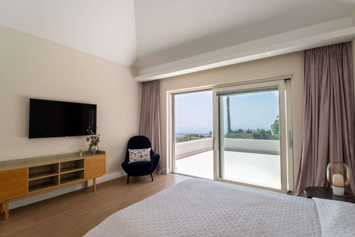 Image No.8-5 Bed Villa for sale