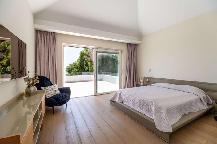 Image No.27-5 Bed Villa for sale