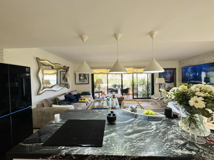 Image No.6-2 Bed Penthouse for sale