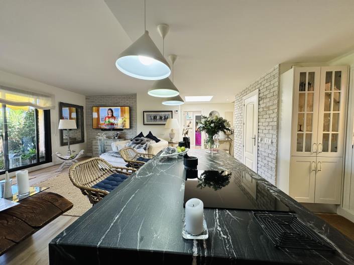 Image No.8-2 Bed Penthouse for sale