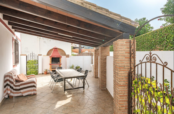 Image No.4-5 Bed Townhouse for sale