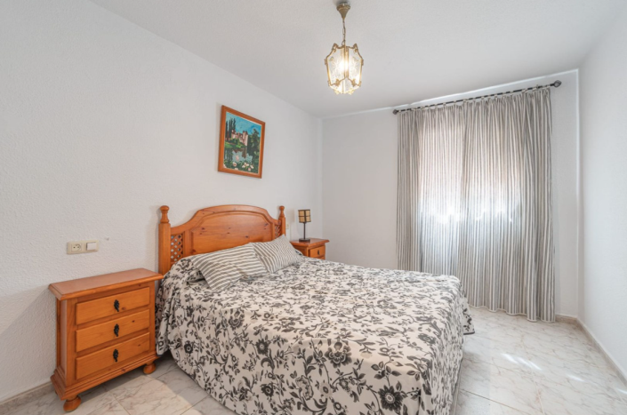 Image No.9-5 Bed Townhouse for sale