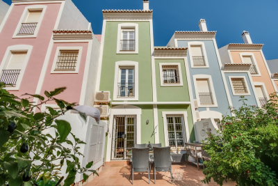 Maison de ville de 3 chambres à vendre à Casares