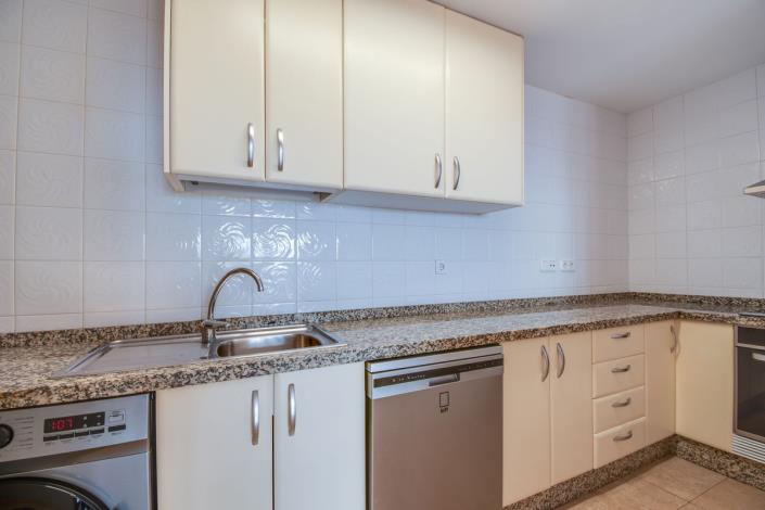 Image No.9-2 Bed Apartment for sale