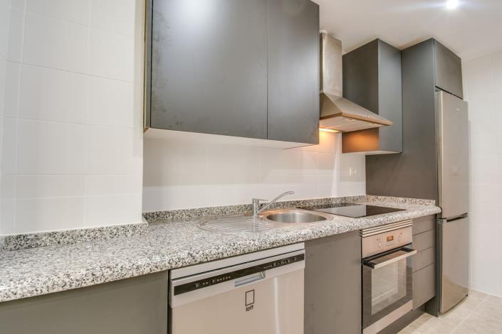 Image No.9-2 Bed Apartment for sale