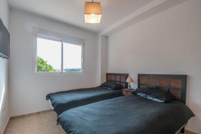 11-20939a0134ad724a8cb2a801094d15a4