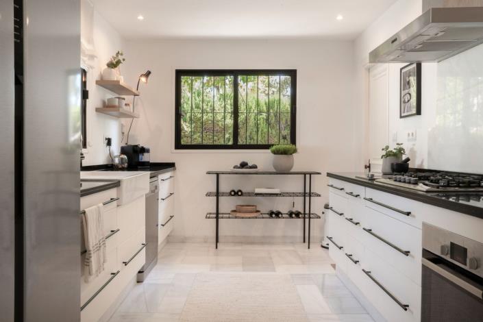 Image No.18-4 Bed Villa for sale