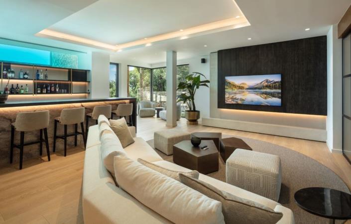 Image No.10-4 Bed Villa for sale