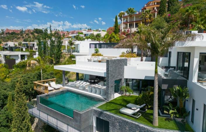 Image No.3-4 Bed Villa for sale