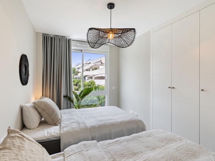 Image No.14-5 Bed Apartment for sale