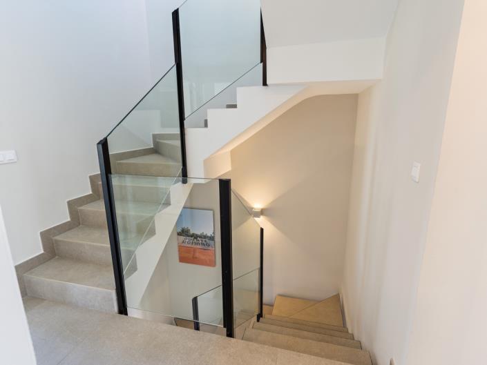 Image No.25-5 Bed Apartment for sale