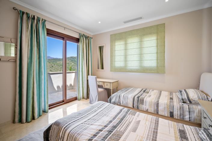 Image No.24-6 Bed Villa for sale