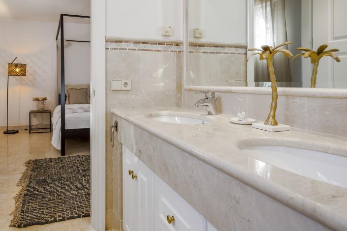 Image No.27-6 Bed Villa for sale