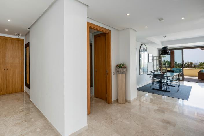 Image No.22-3 Bed Apartment for sale