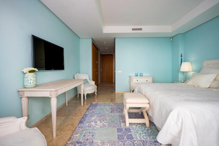 Image No.25-3 Bed Apartment for sale