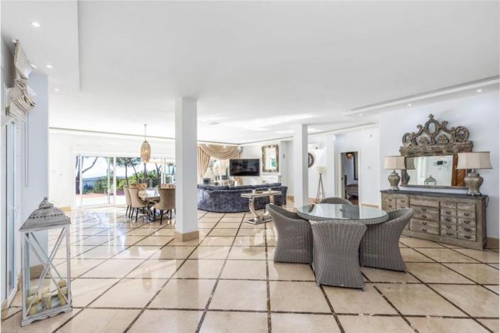 Image No.6-4 Bed Villa for sale