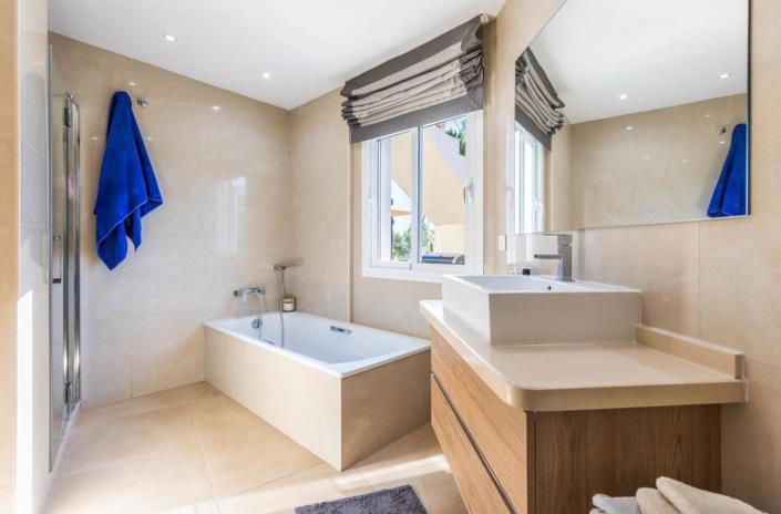 Image No.22-4 Bed Villa for sale