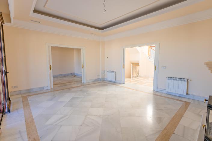 Image No.11-4 Bed Villa for sale