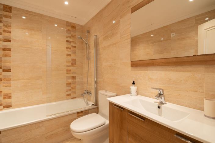 Image No.17-2 Bed Apartment for sale