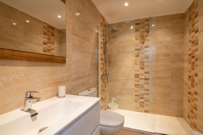 Image No.18-2 Bed Apartment for sale