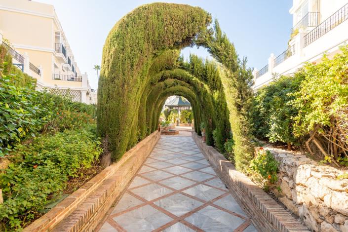 Image No.25-2 Bed Apartment for sale