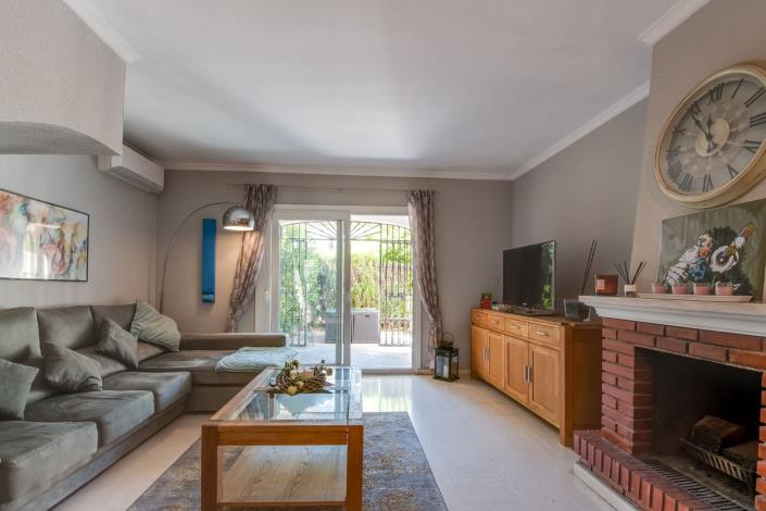 Image No.10-2 Bed Townhouse for sale