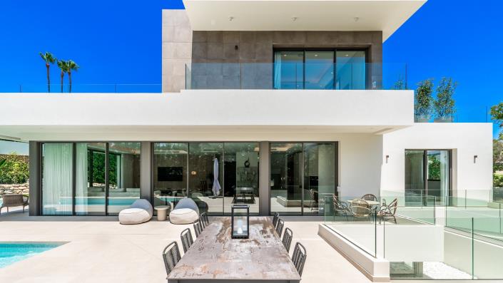 Image No.3-4 Bed Villa for sale