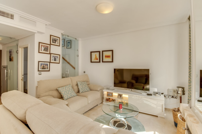 Image No.8-3 Bed Townhouse for sale