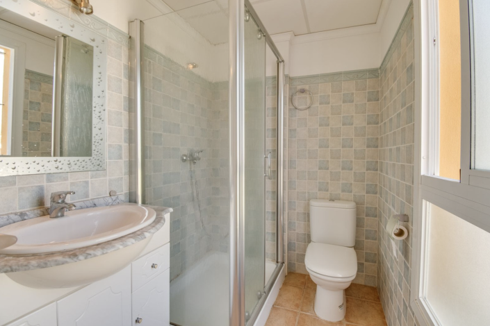 Image No.12-3 Bed Townhouse for sale